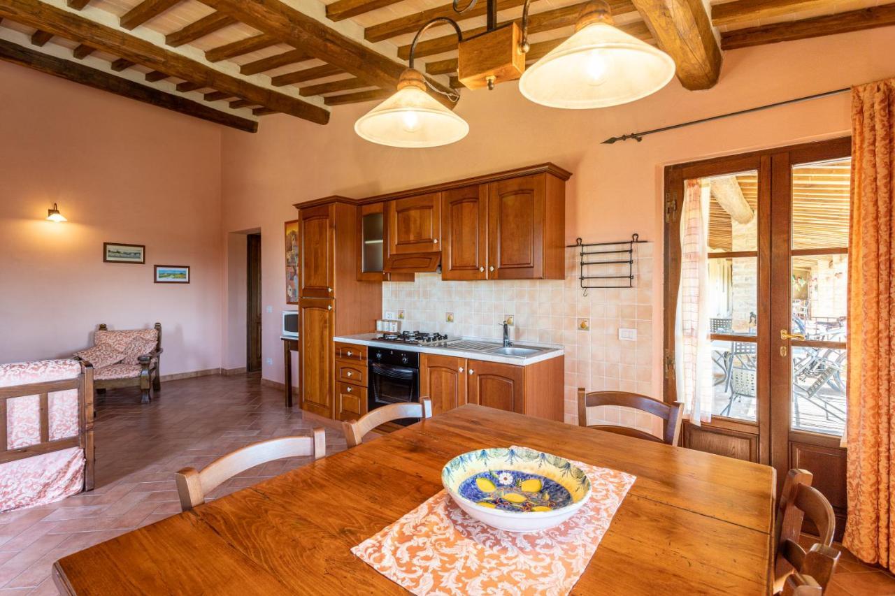 Agriturismo S. Eurosia 몬탈치노 외부 사진