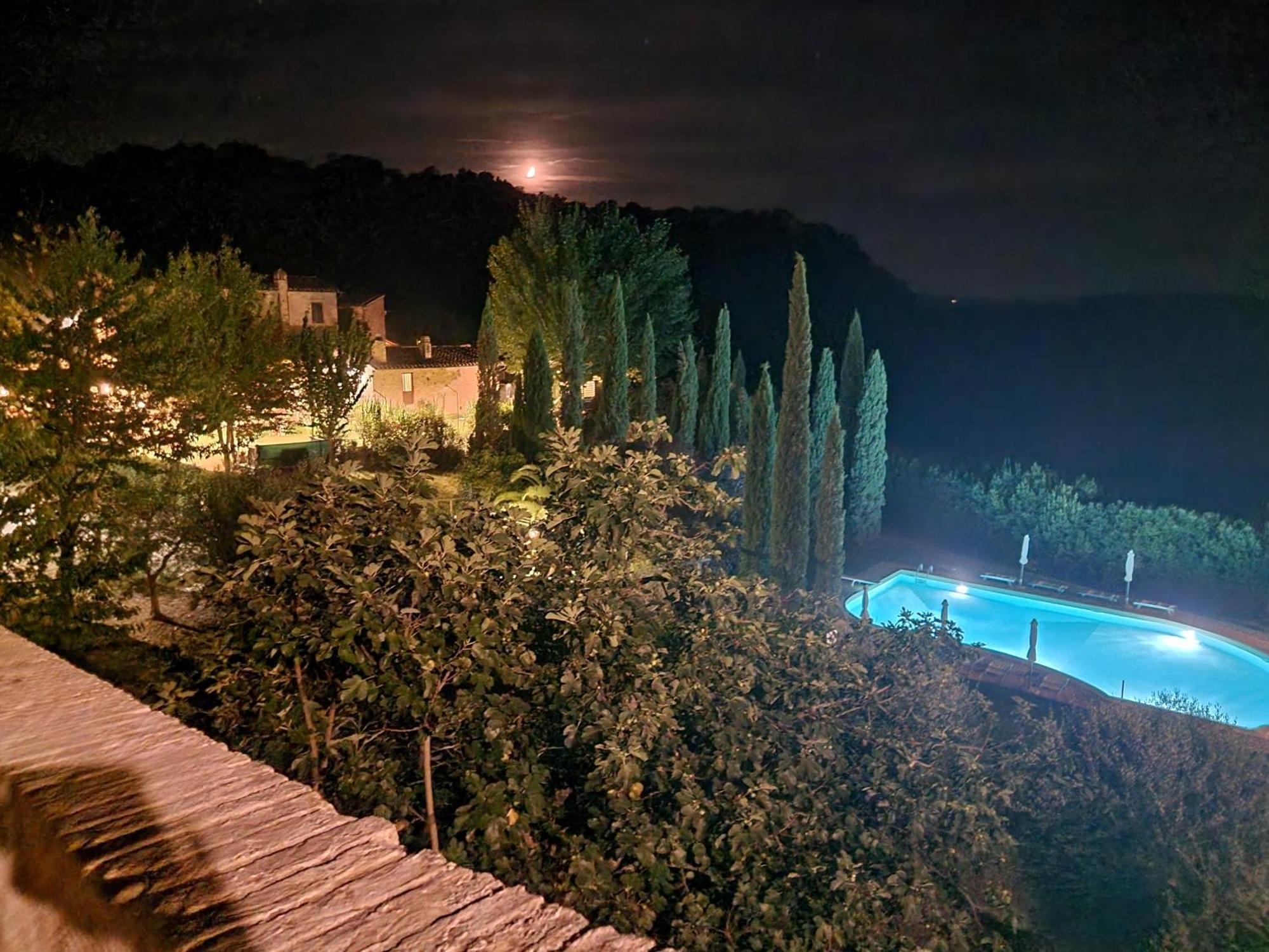Agriturismo S. Eurosia 몬탈치노 외부 사진