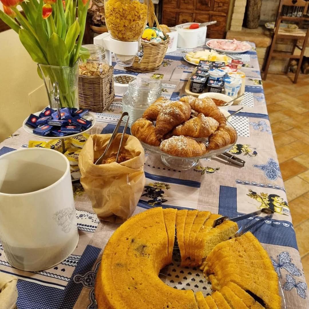 Agriturismo S. Eurosia 몬탈치노 외부 사진